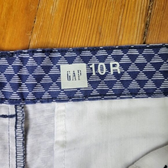 Gap Flat Front Geometric Triangle Shorts Size 10R Blue/White - Picture 8 of 9
